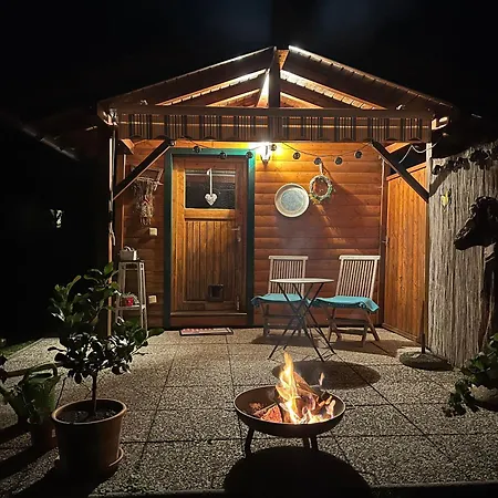 Cozy Garden In The Countryside * Schneegattern